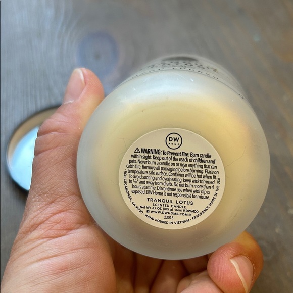 DW Home Tranquil Lotus Candle - Picture 3 of 4